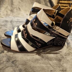 Elegant Black and White Leather Women's Wedges